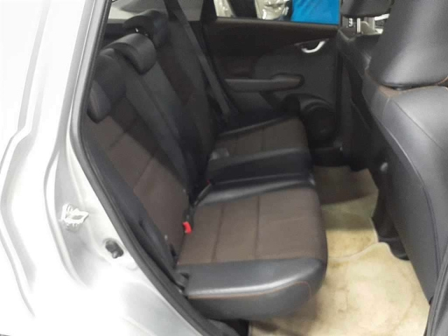 HONDA FIT SHUTTLE 2011