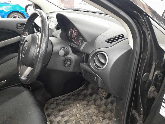 MAZDA DEMIO 2012