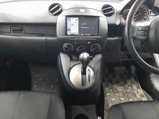 MAZDA DEMIO 2012