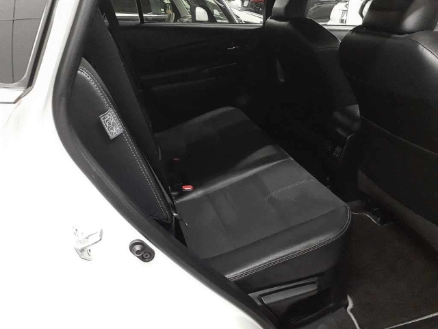 TOYOTA HARRIER 2019