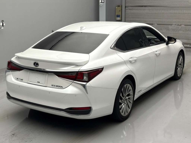 LEXUS ES 2022