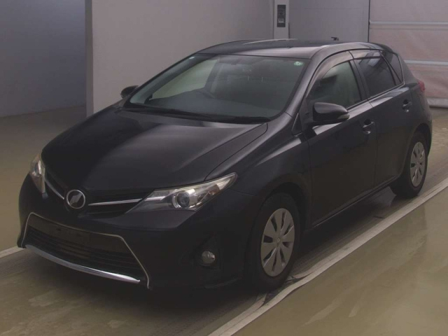 TOYOTA AURIS 2014