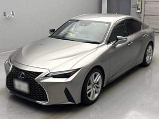LEXUS IS 2021