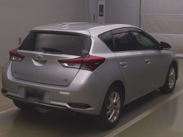 TOYOTA AURIS 2016