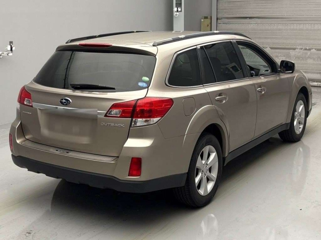 SUBARU LEGACY OUTBACK 2012