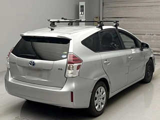 TOYOTA PRIUS ALPHA 2015