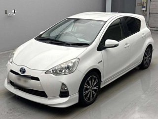 TOYOTA AQUA 2014