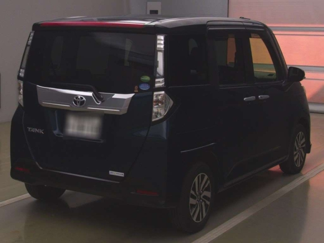 TOYOTA TANK 2019
