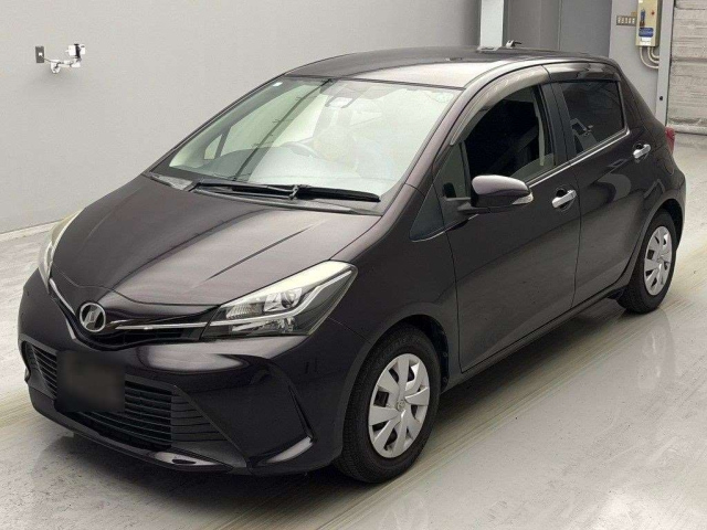 TOYOTA VITZ 2016