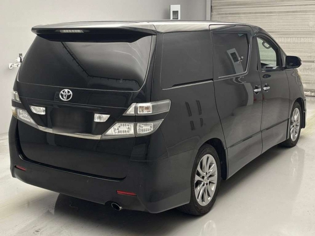 TOYOTA VELLFIRE 2010