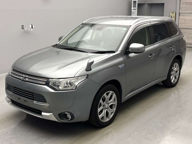MITSUBISHI OUTLANDER PHEV 2014
