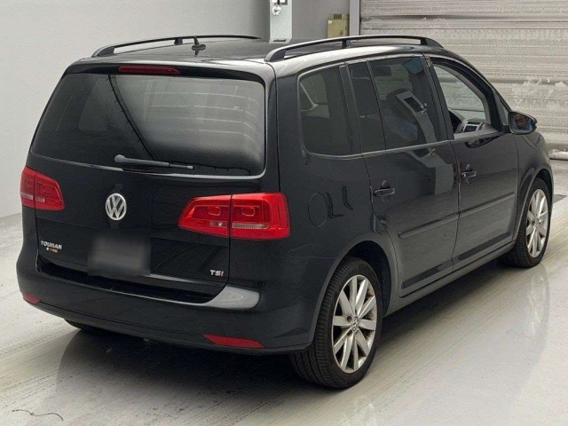VOLKSWAGEN GOLF TOURAN 2011