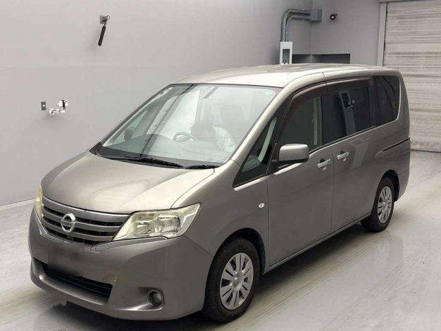 NISSAN SERENA 2011