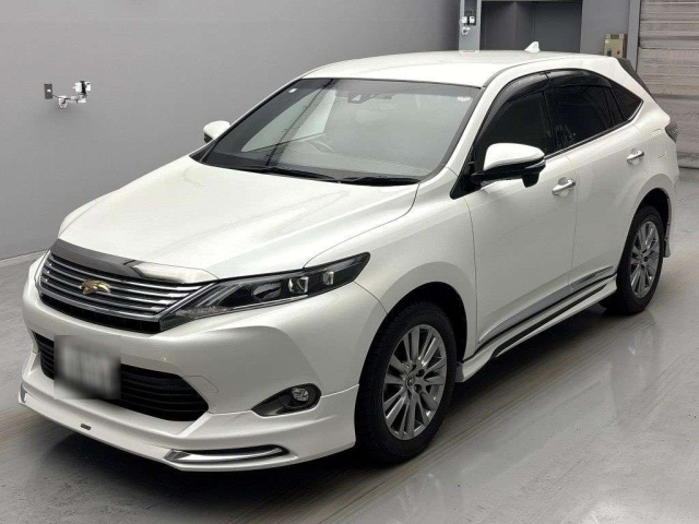 TOYOTA HARRIER 2017