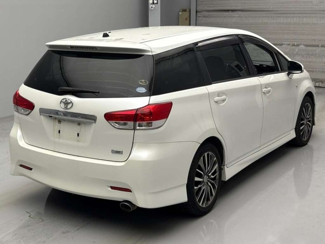 TOYOTA WISH 2009
