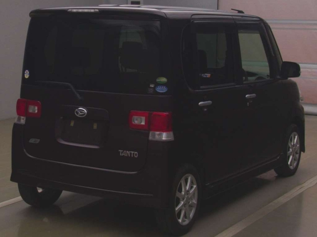 DAIHATSU TANTO 2013