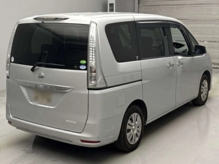 NISSAN SERENA 2015