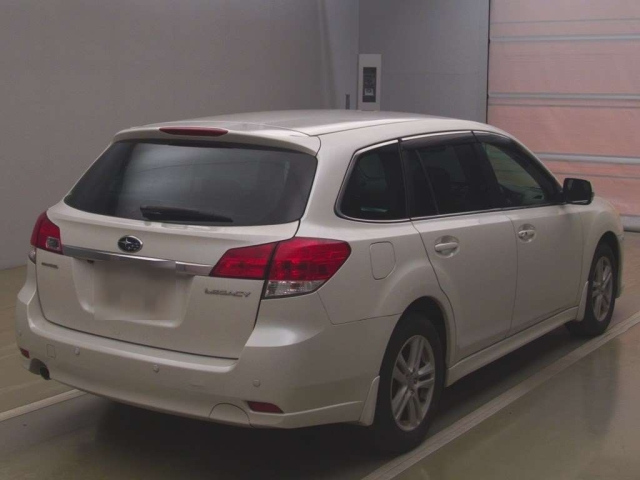 SUBARU LEGACY 2011