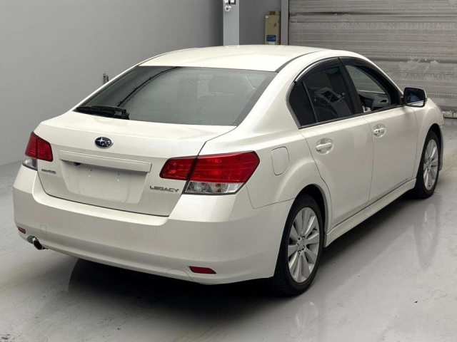 SUBARU LEGACY B4 2010