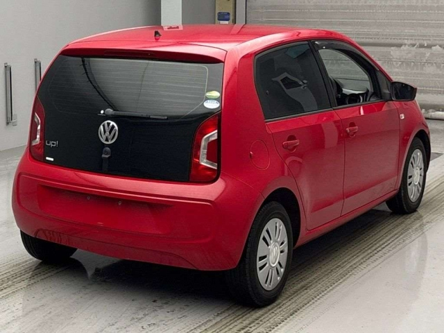 VOLKSWAGEN UP 2013