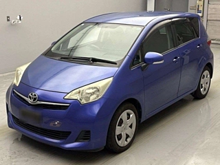 TOYOTA RACTIS 2011