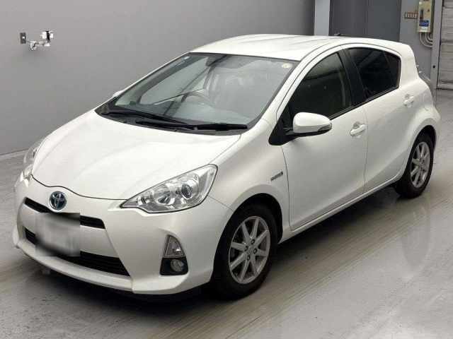TOYOTA AQUA 2012