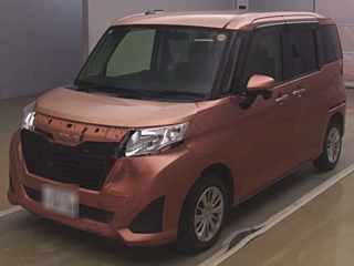 TOYOTA ROOMY 2017