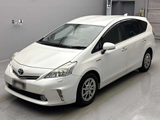 TOYOTA PRIUS ALPHA 2014