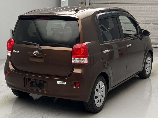 TOYOTA PORTE 2014