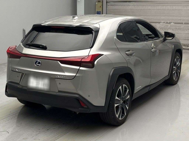 LEXUS UX 2021