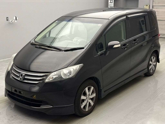 HONDA FREED 2010