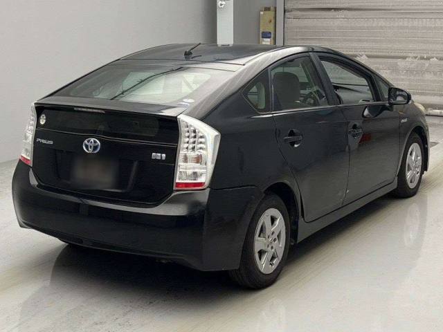 TOYOTA PRIUS 2011