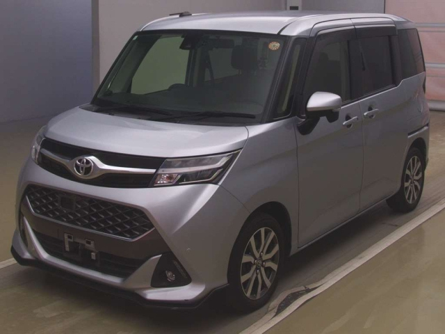 TOYOTA TANK 2017
