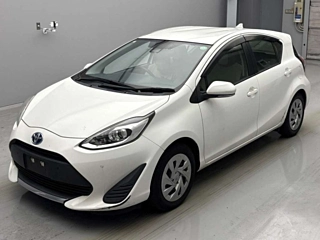 TOYOTA AQUA 2020