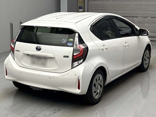TOYOTA AQUA 2020
