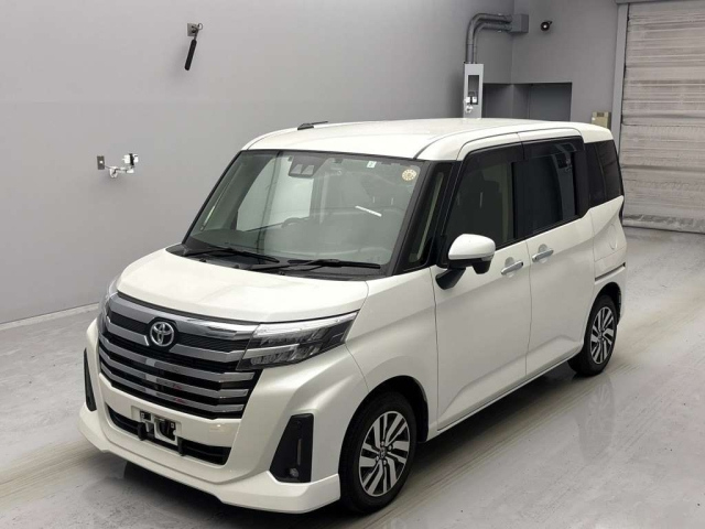 TOYOTA ROOMY 2023