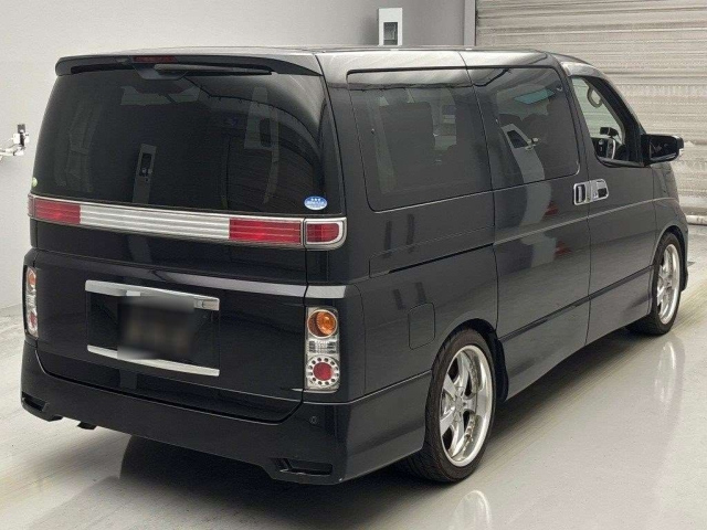 NISSAN ELGRAND 2009