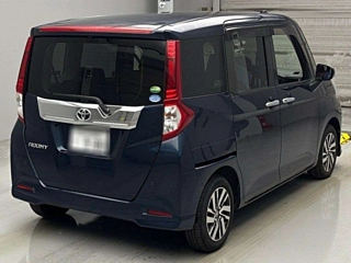 TOYOTA ROOMY 2020