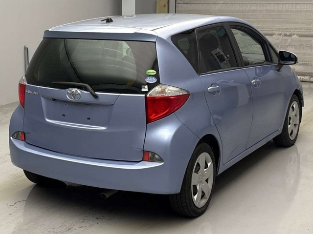 TOYOTA RACTIS 2013