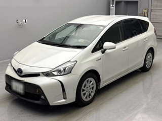 TOYOTA PRIUS ALPHA 2017