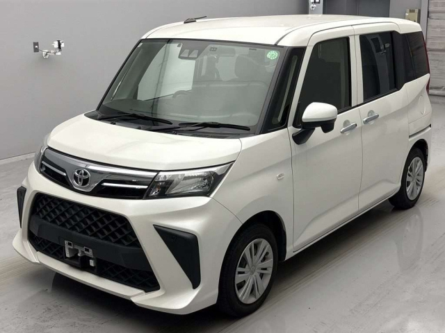 TOYOTA ROOMY 2022