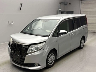 TOYOTA NOAH 2015