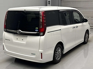 TOYOTA ESQUIRE 2016