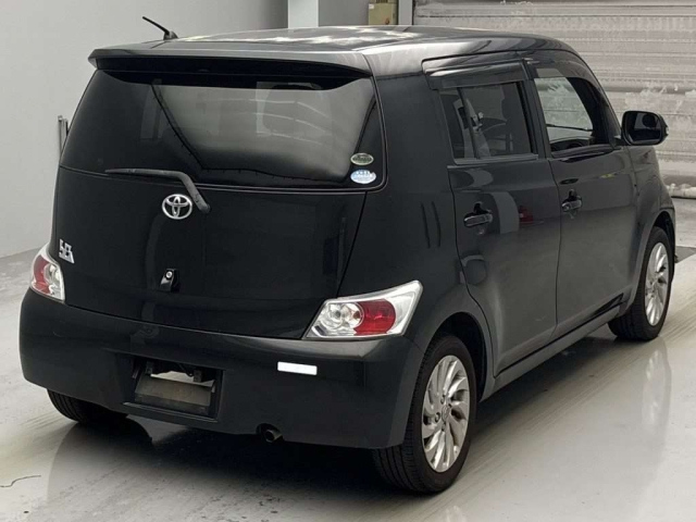 TOYOTA BB 2009