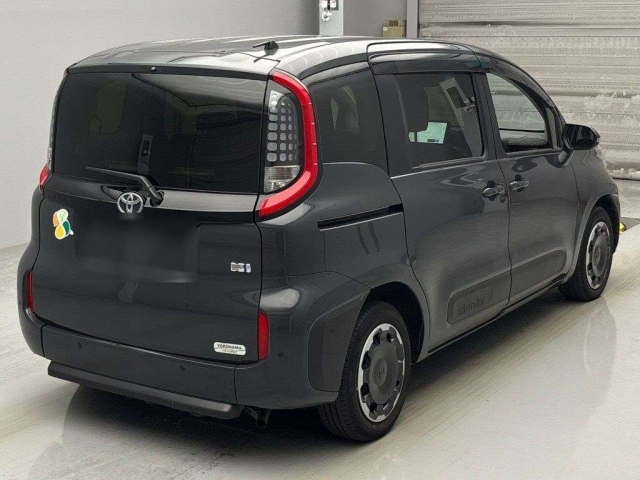 TOYOTA SIENTA 2022
