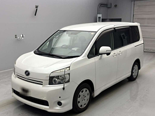 TOYOTA VOXY 2009