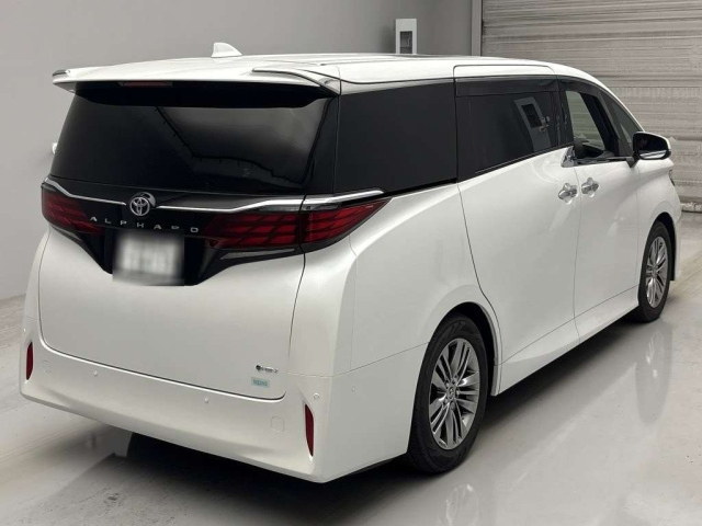 TOYOTA ALPHARD 2023