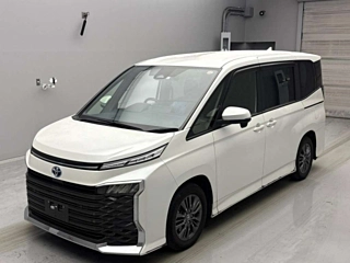 TOYOTA VOXY 2023