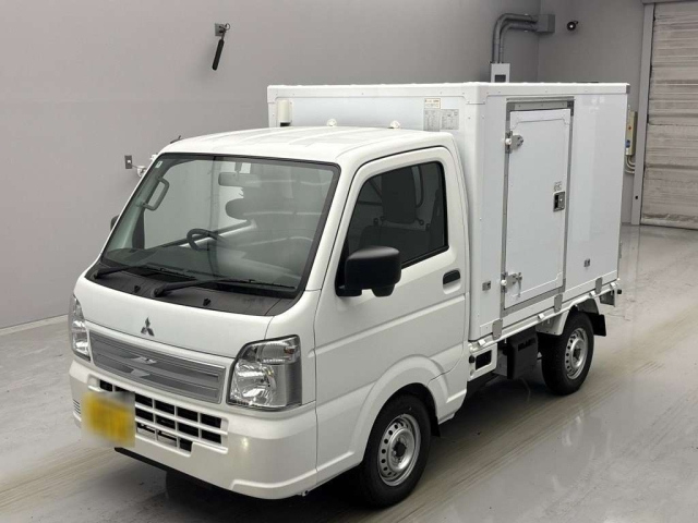 MITSUBISHI MINICAB TRUCK 2024
