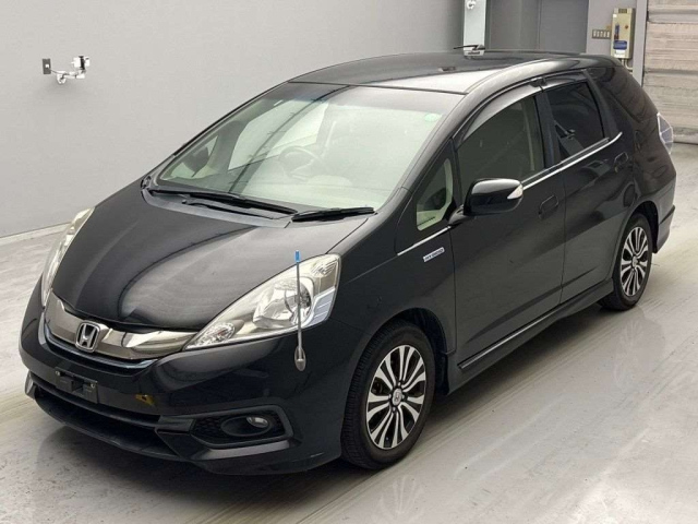 HONDA FIT SHUTTLE 2014